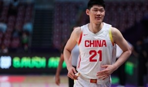 开云中国-媒体人：胡金秋是现在CBA的最佳球员 郭士强找到了他的使用说明书