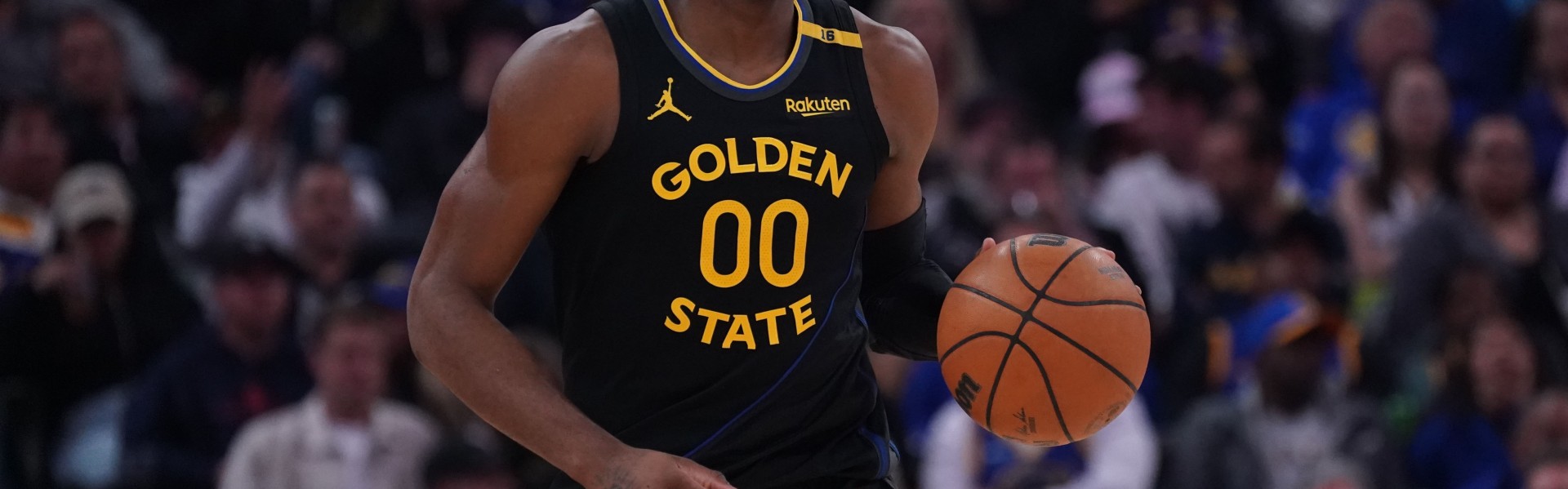 开云平台-2年4500万&amp;球队选项&amp;放弃否决权！库明加认为勇士报价视其为棋子