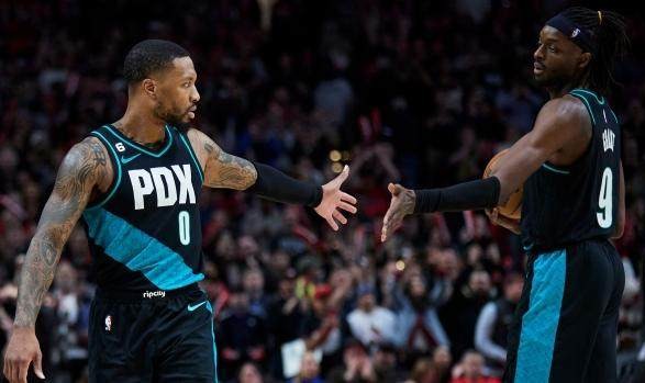 【人物】10胜4负登顶西部！格兰特到来改变开拓者