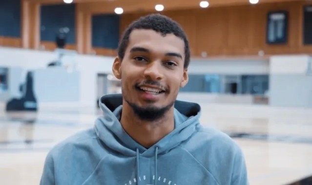 开云官网-队记：文班亚马效法欧洲足球，牵头为主场创建球迷助威专区