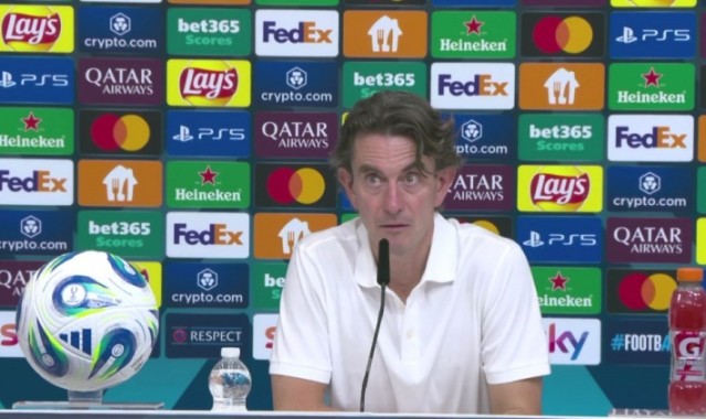 开云官网-弗兰克评超级杯失利：战术执行完美却难逃败局