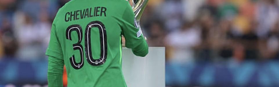 TA：在大巴黎看来，舍瓦利耶加盟后他们的战术上限更高